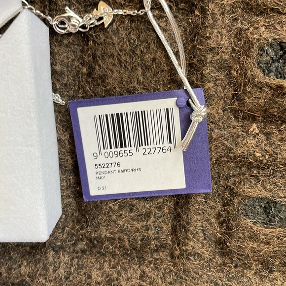 Swarovski MAY emerald pendant necklace - Picture 2 of 2